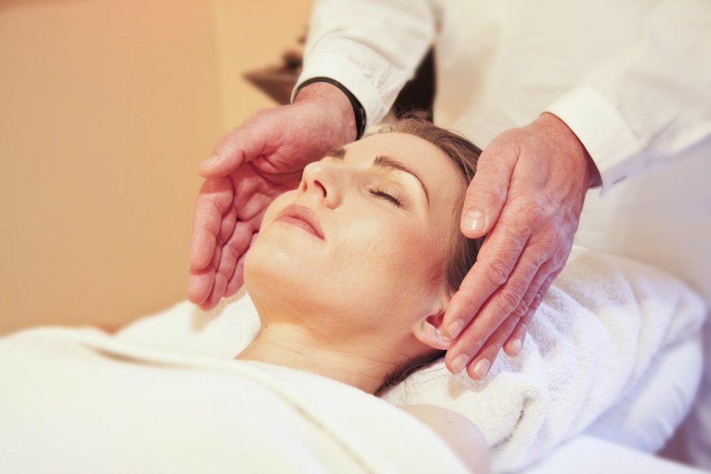 Endpoint Wellness providing Reiki along with Acupuncture, a form of Traditional Chinese Medicine (TCM).